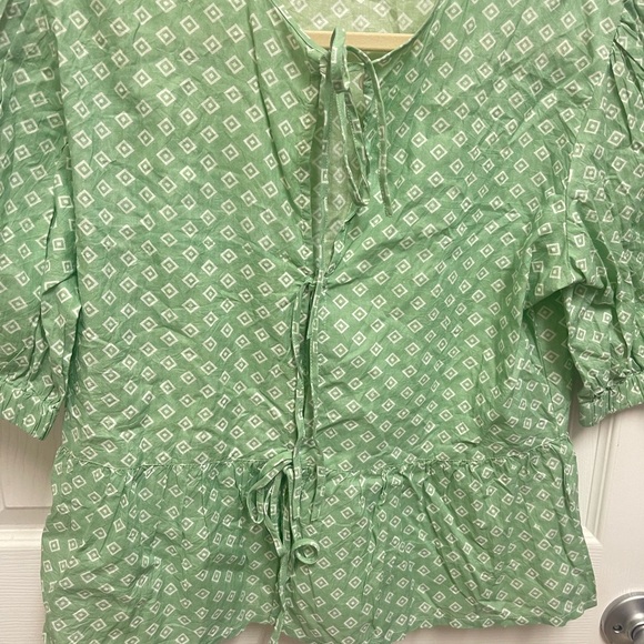 Chakeris Charleston Green Brooke Top - Picture 4 of 11